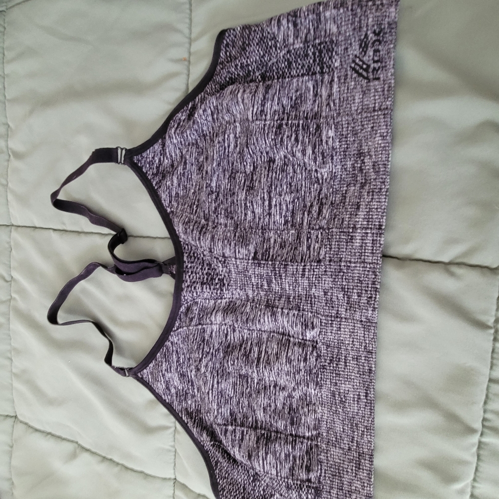 Sports bra - Picture 2 of 2